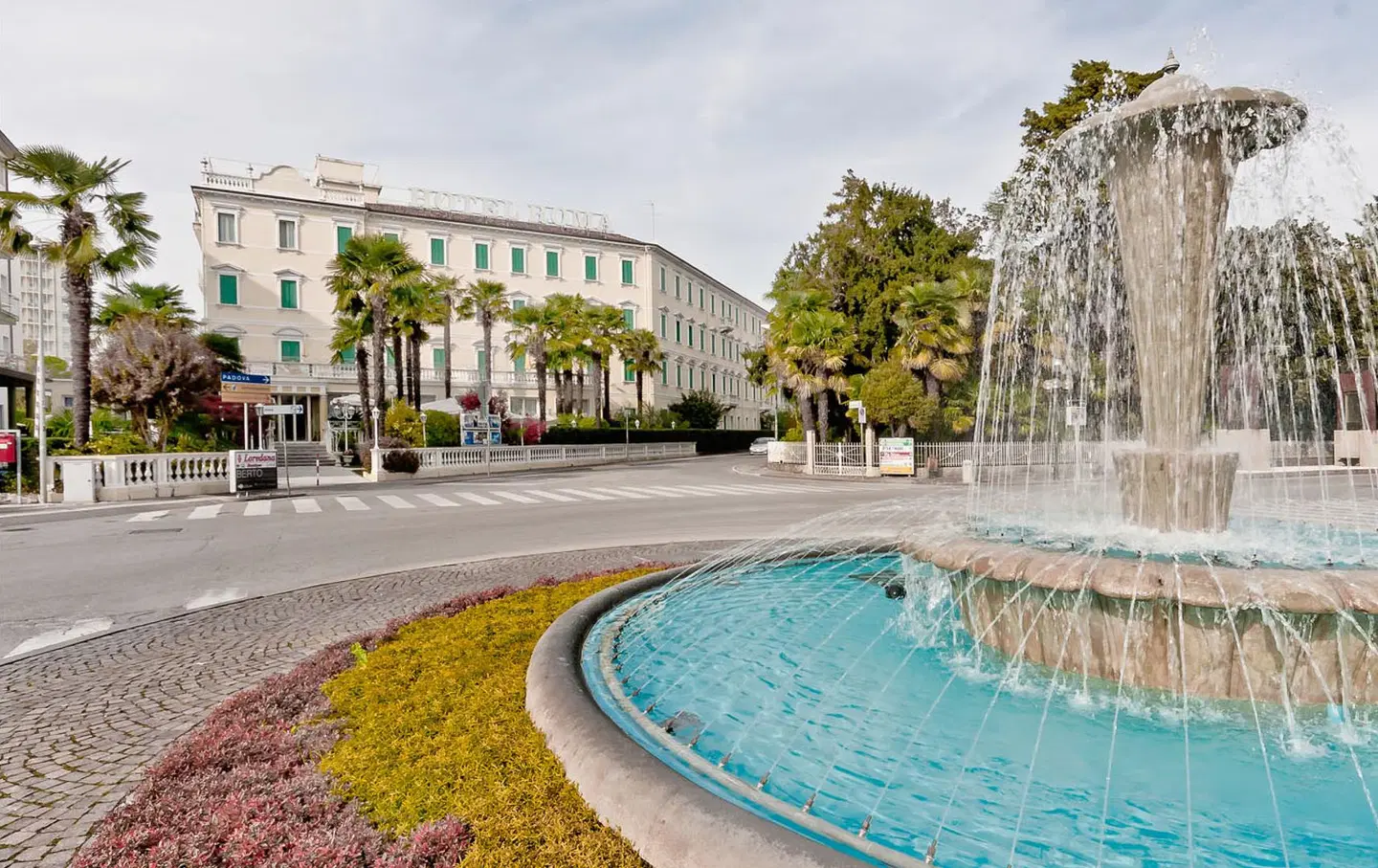 Hotel Terme Roma OUTDOOR_POOL