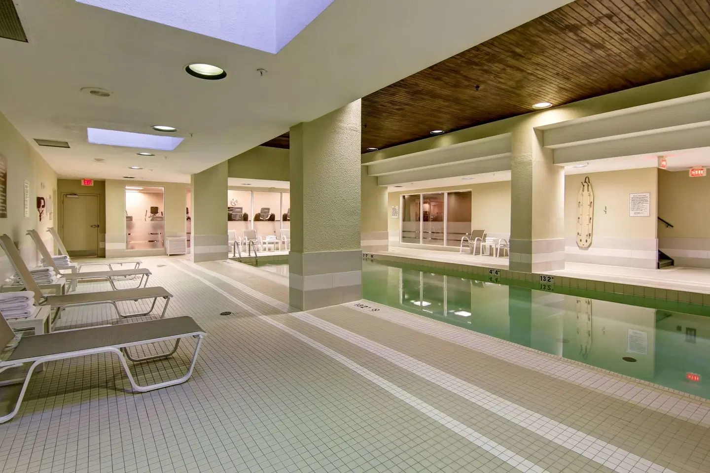 DoubleTree by Hilton Toronto Downtown HEALTH_BEAUTY