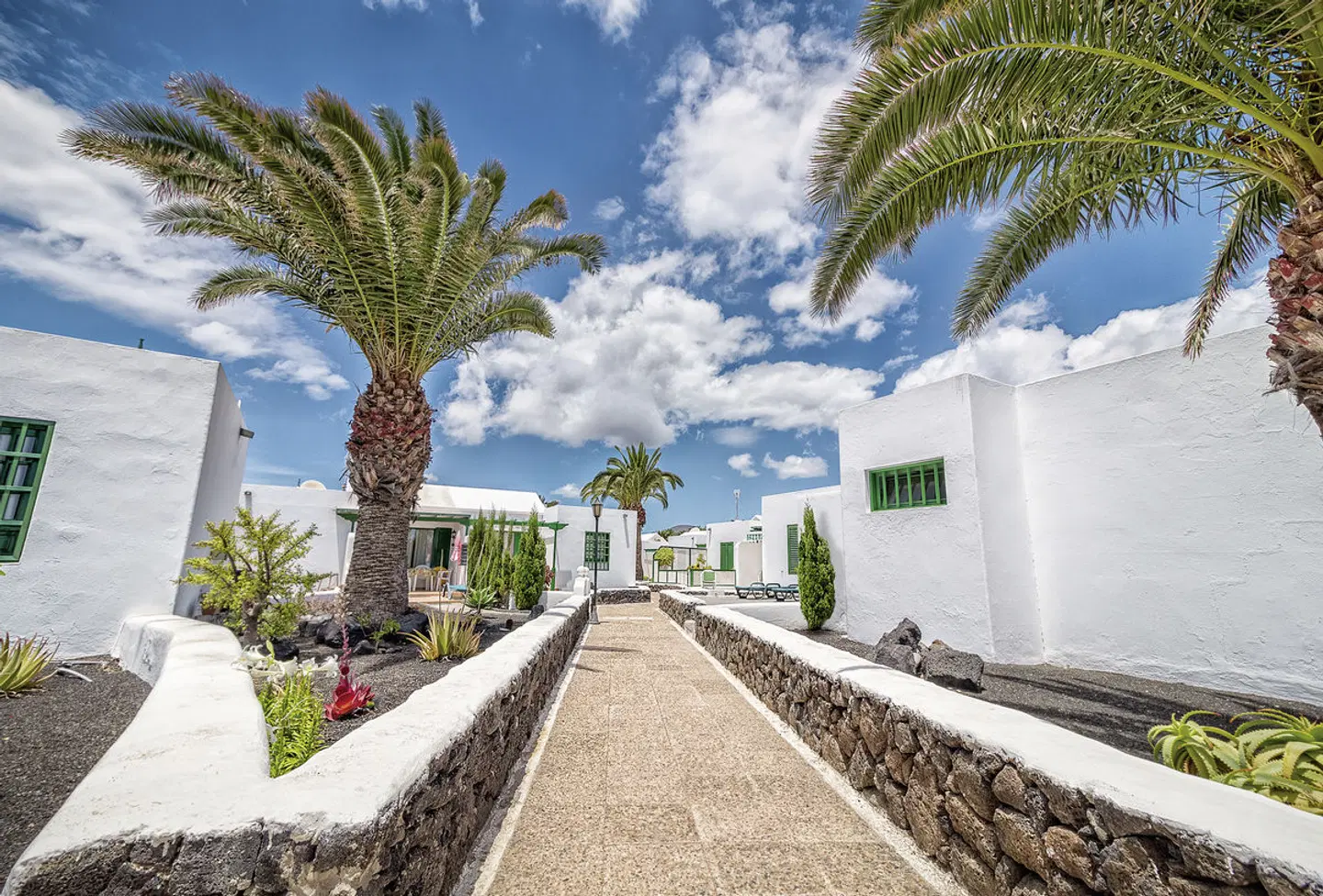 LIVVO Las Gaviotas Garten