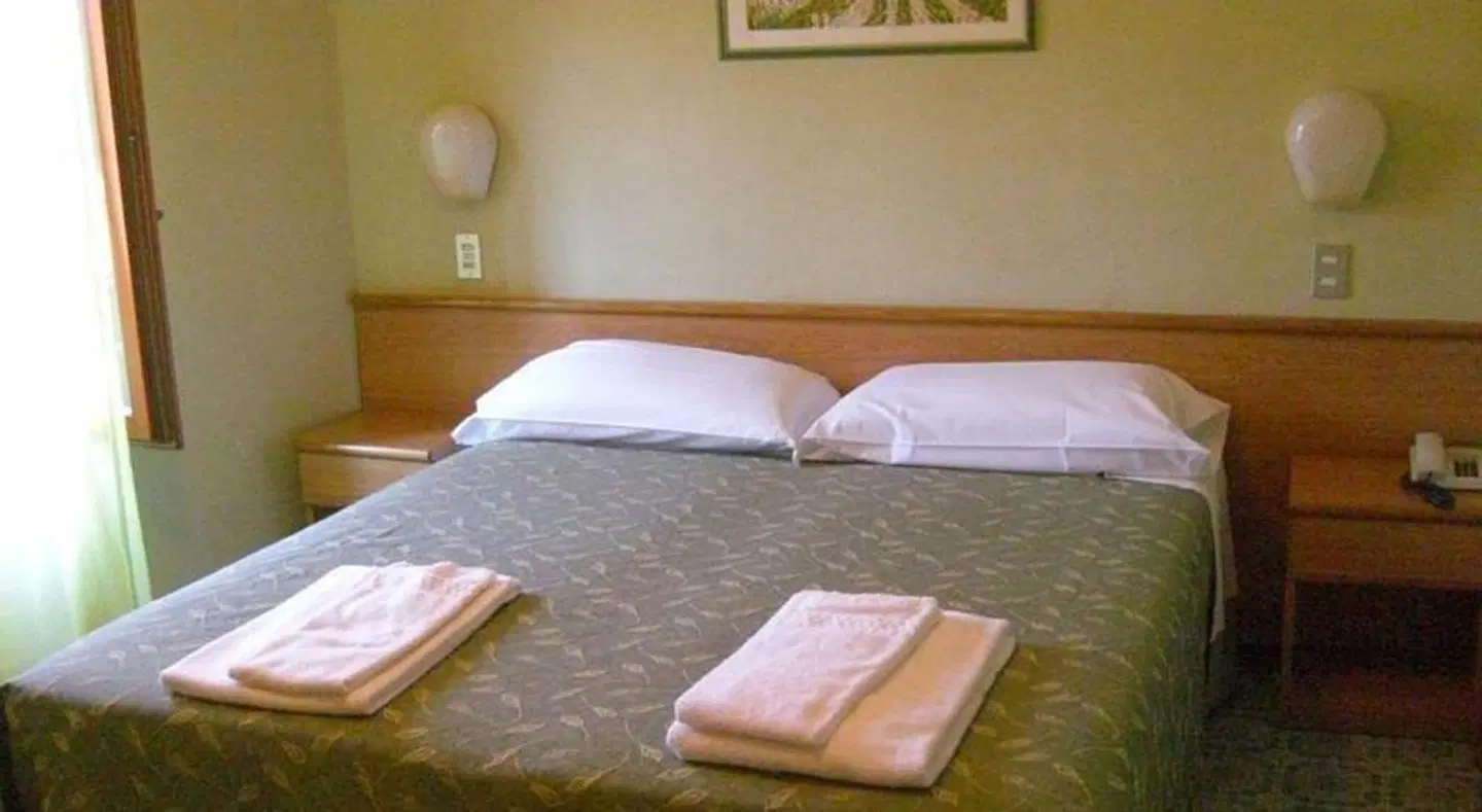 Modena ROOM_EXAMPLE