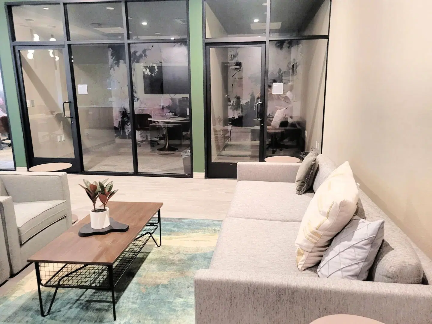 GORGEOUS Hollywood LA's best location HEALTH_BEAUTY