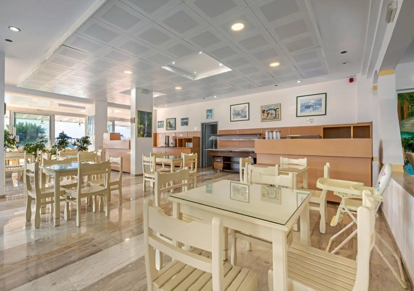 Tropical Sol LOUNGE_LOBBY