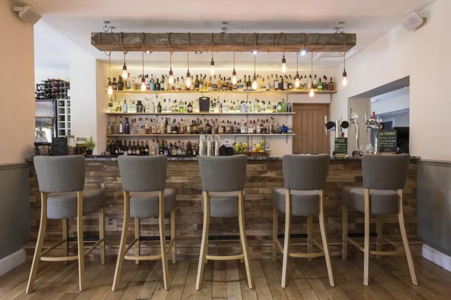 The Lovat Bar