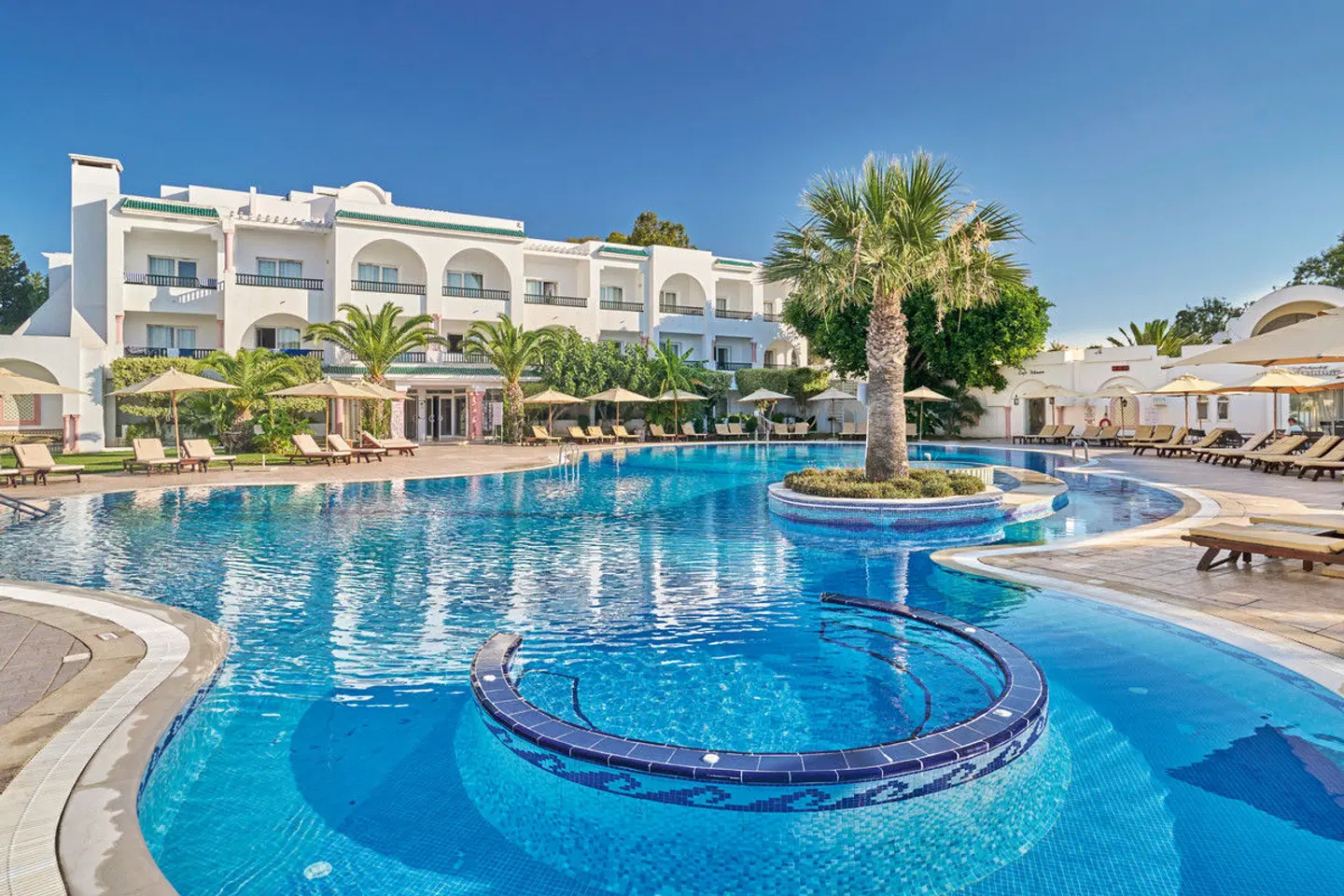 Royal Nozha Beach OUTDOOR_POOL