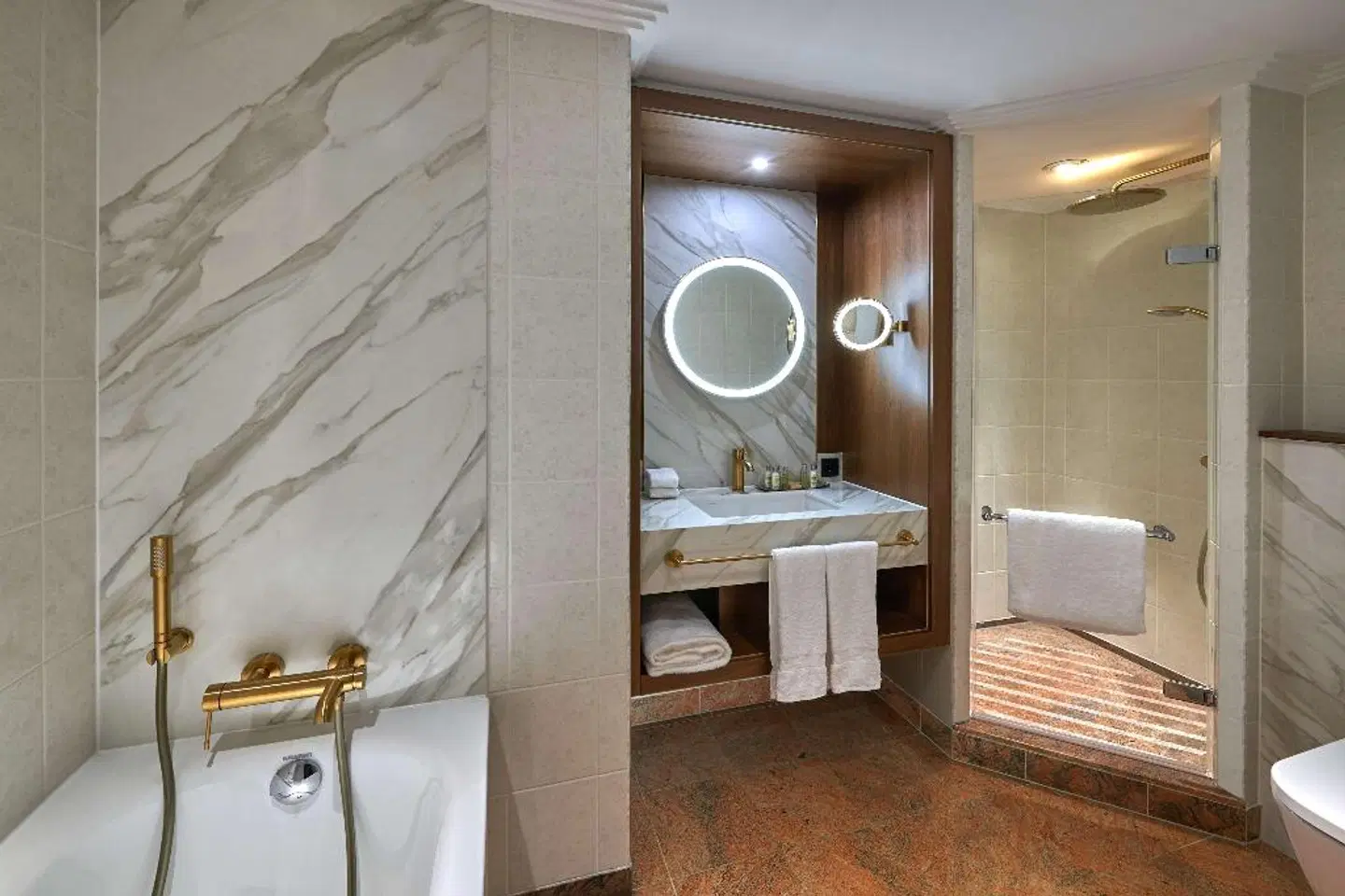 Hilton Frankfurt City Centre Badezimmer