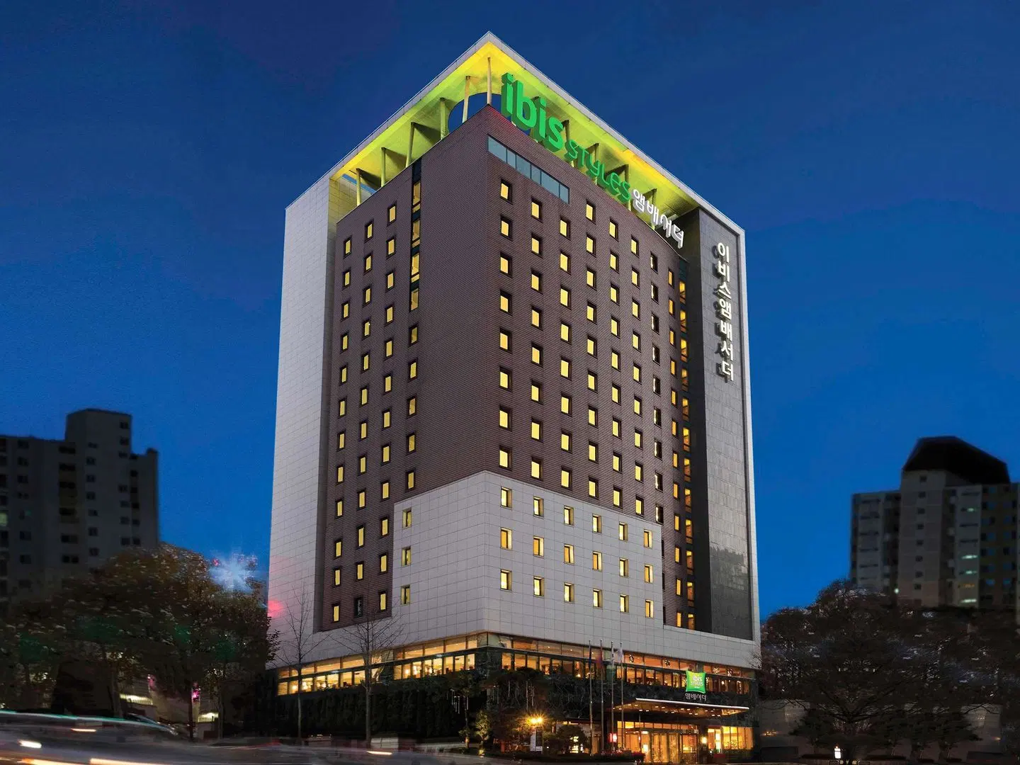 ibis Styles Ambassador Seoul Gangnam Hotel EXTERIOR