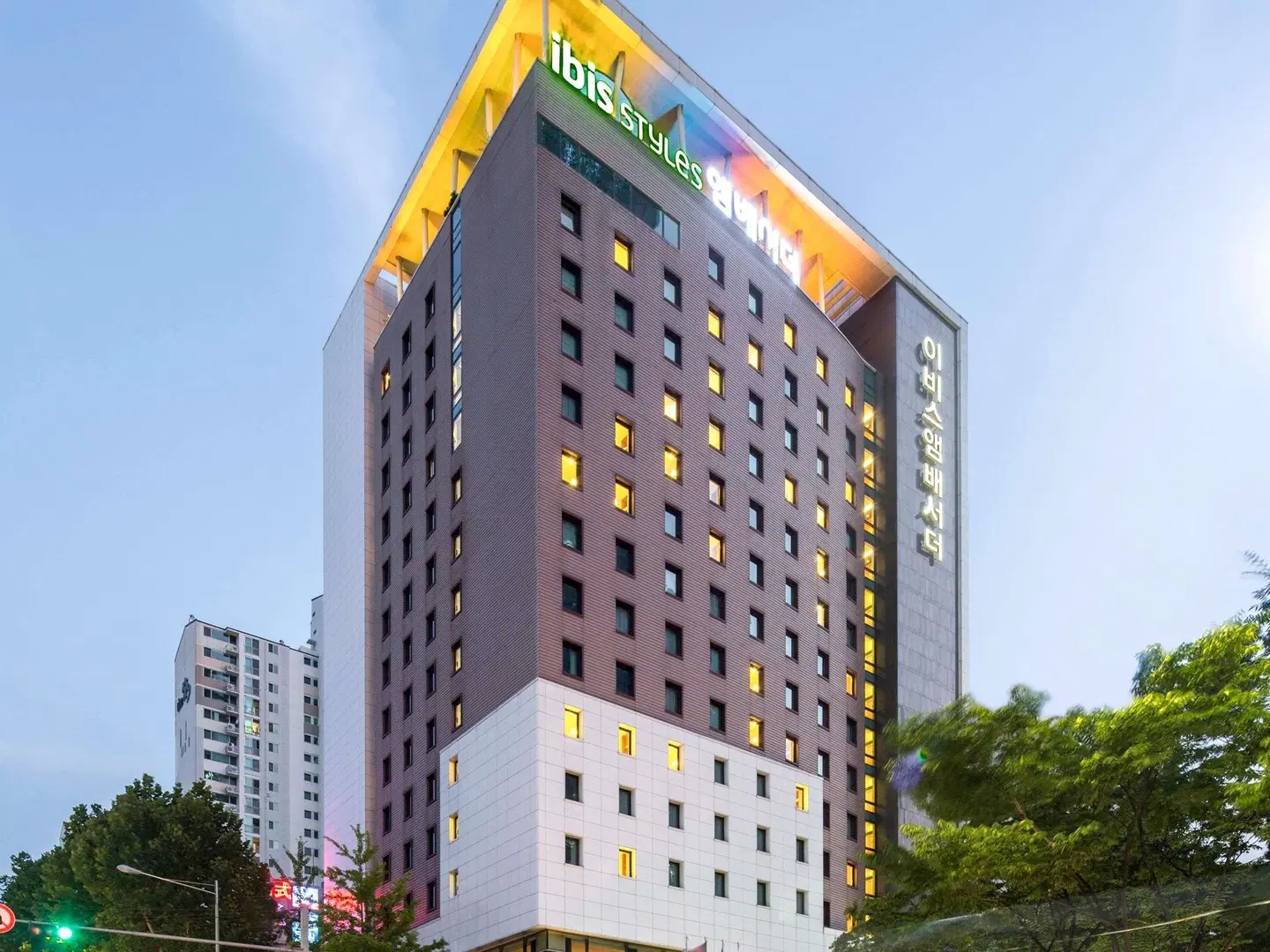 ibis Styles Ambassador Seoul Gangnam Hotel EXTERIOR