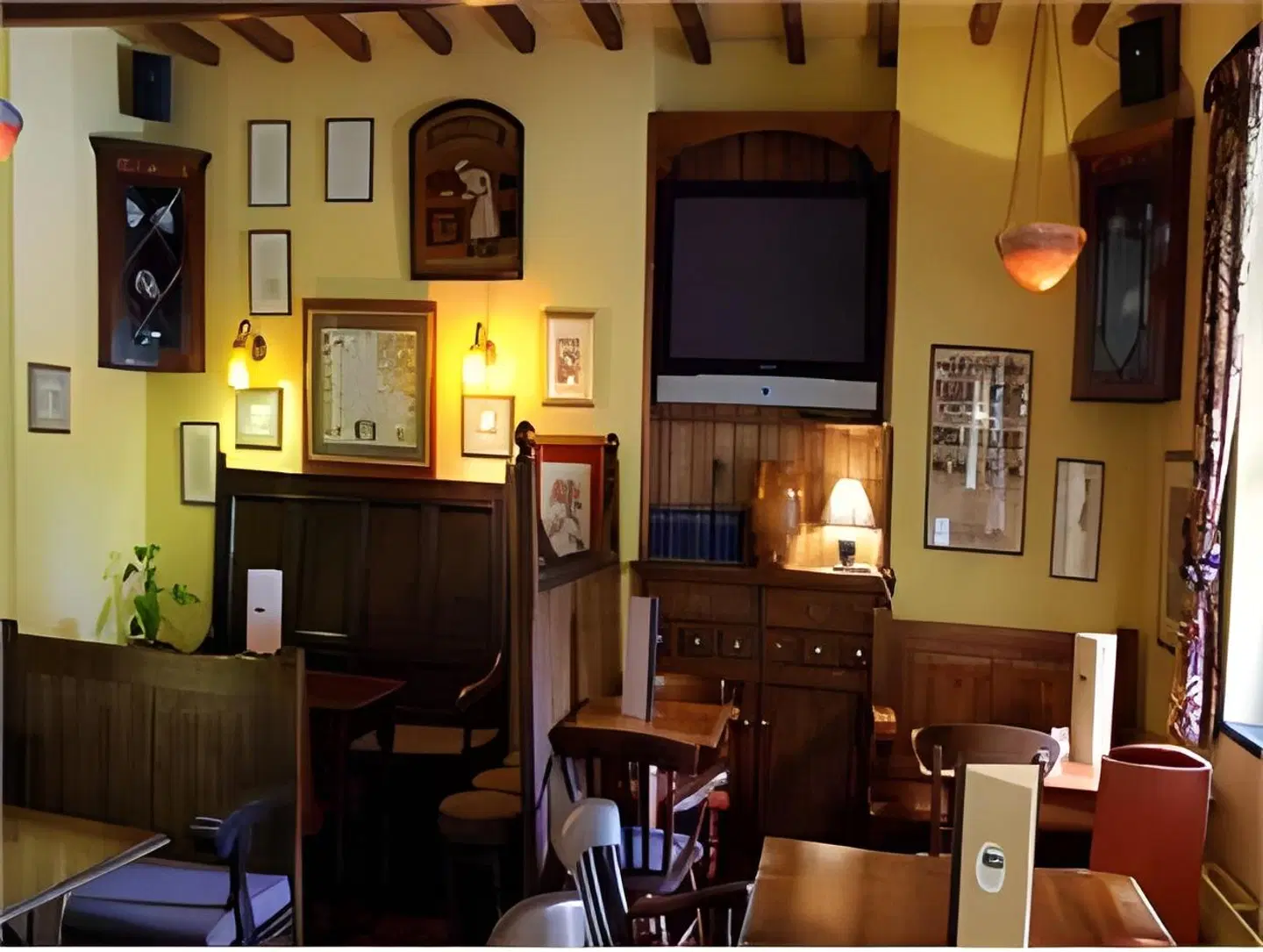 The Prince of Burford Bar