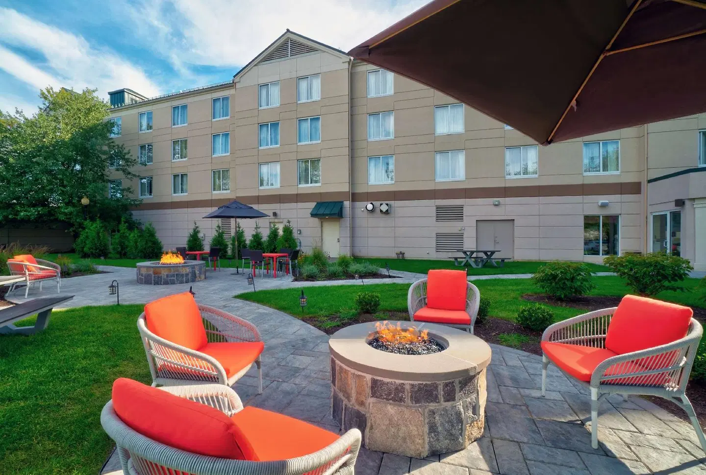 Hilton Garden Inn Saratoga Springs Terrasse