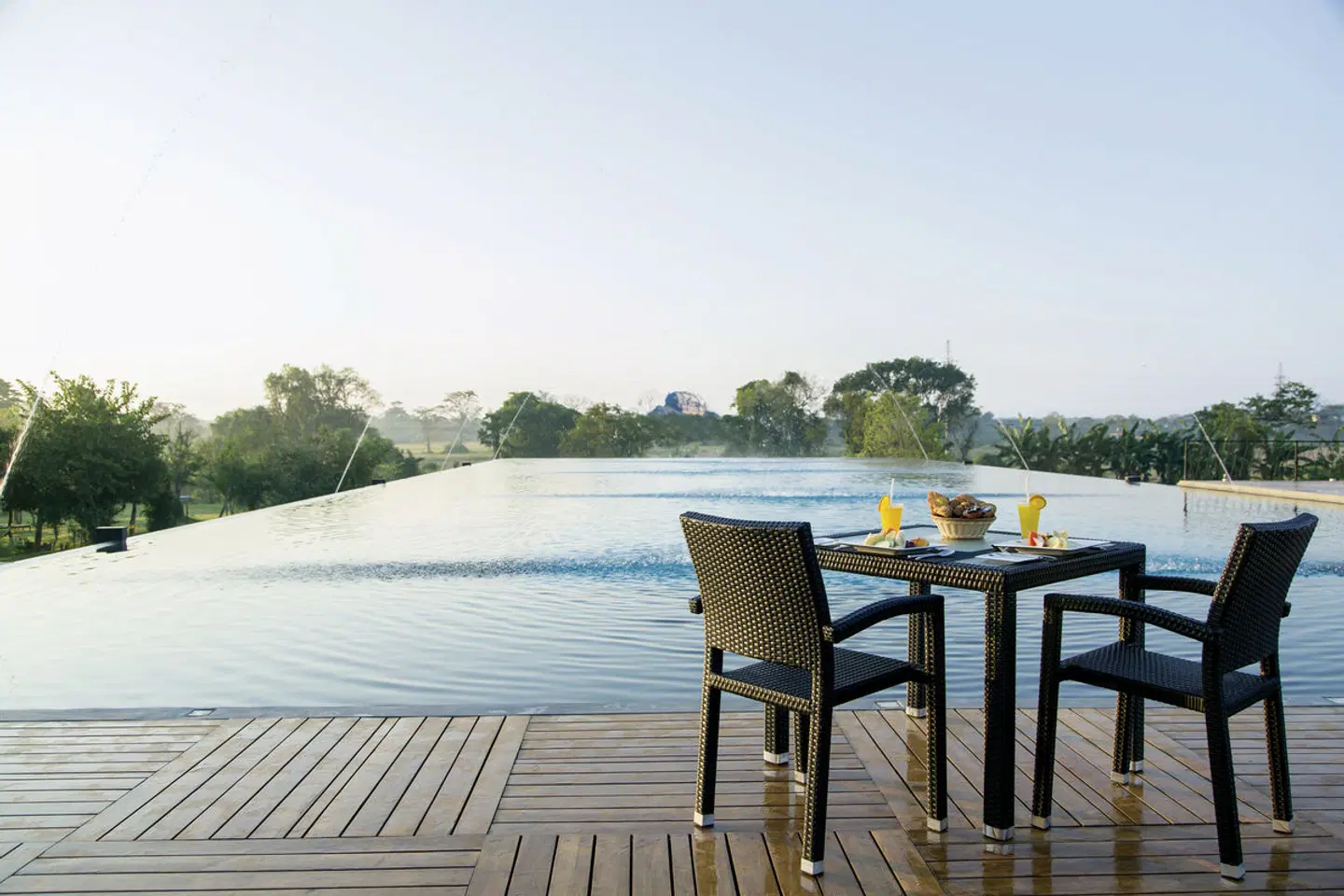 Aliya Resort & Spa TERRACE