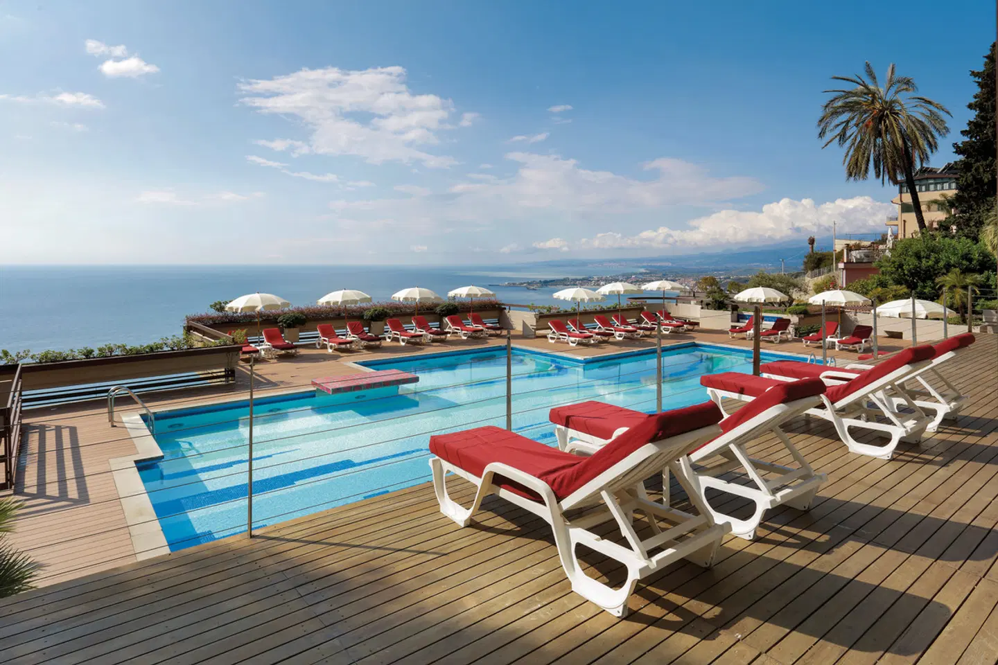 Monte Tauro OUTDOOR_POOL