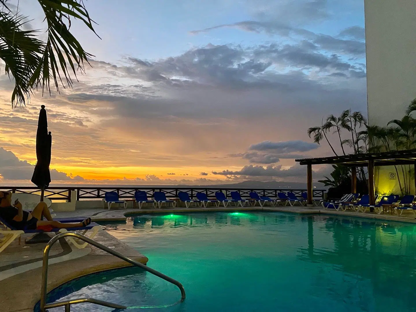 Costa Sur Resort & Spa OUTDOOR_POOL