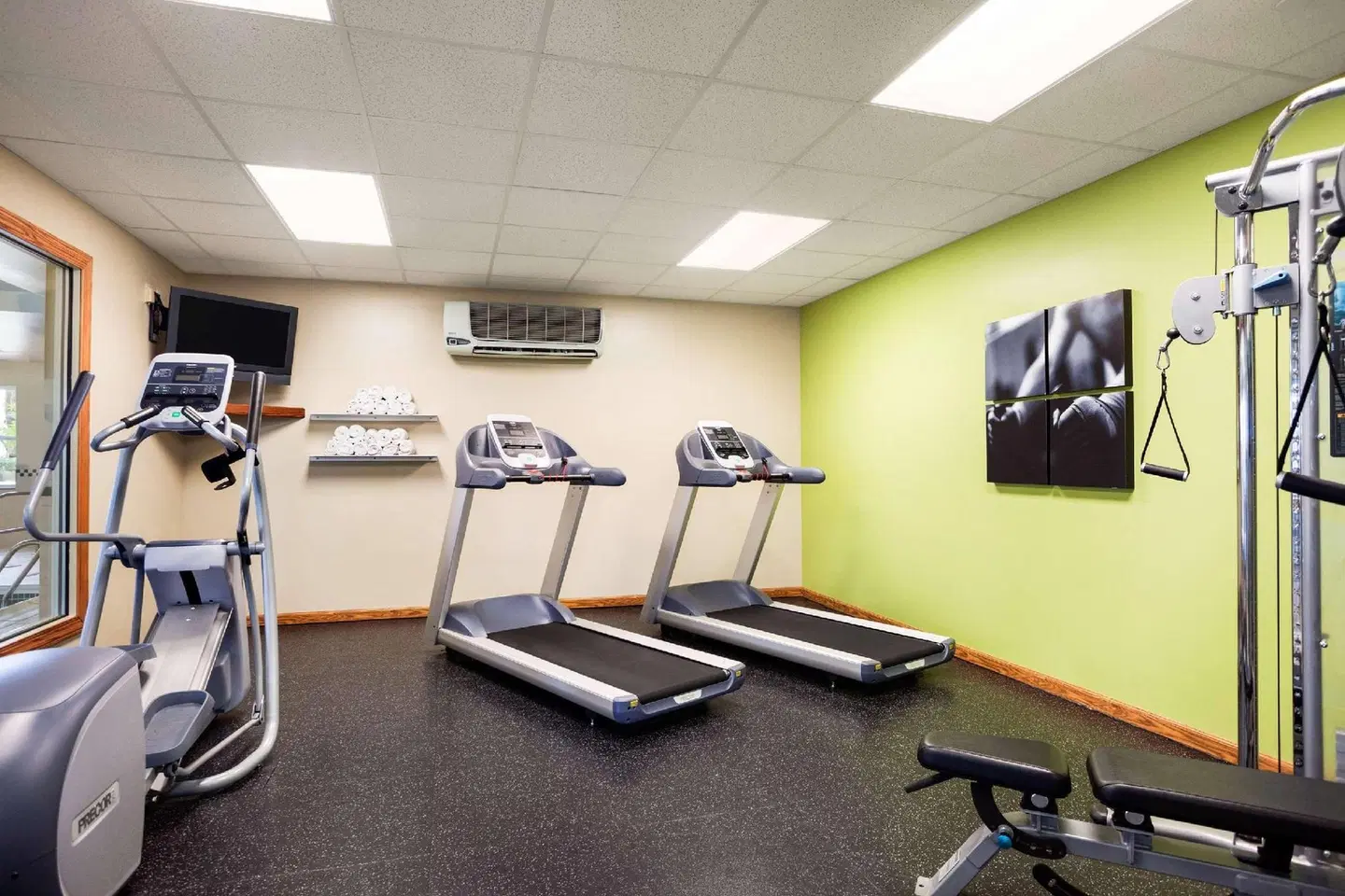Country Inn & Suites by Radisson, Ithaca, NY SPORTS_AND_LEISURE