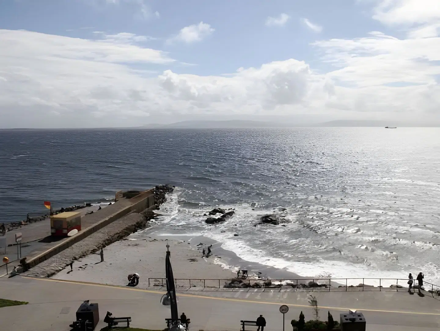 Galway Bay Sea View Apartments LANDSCAPE