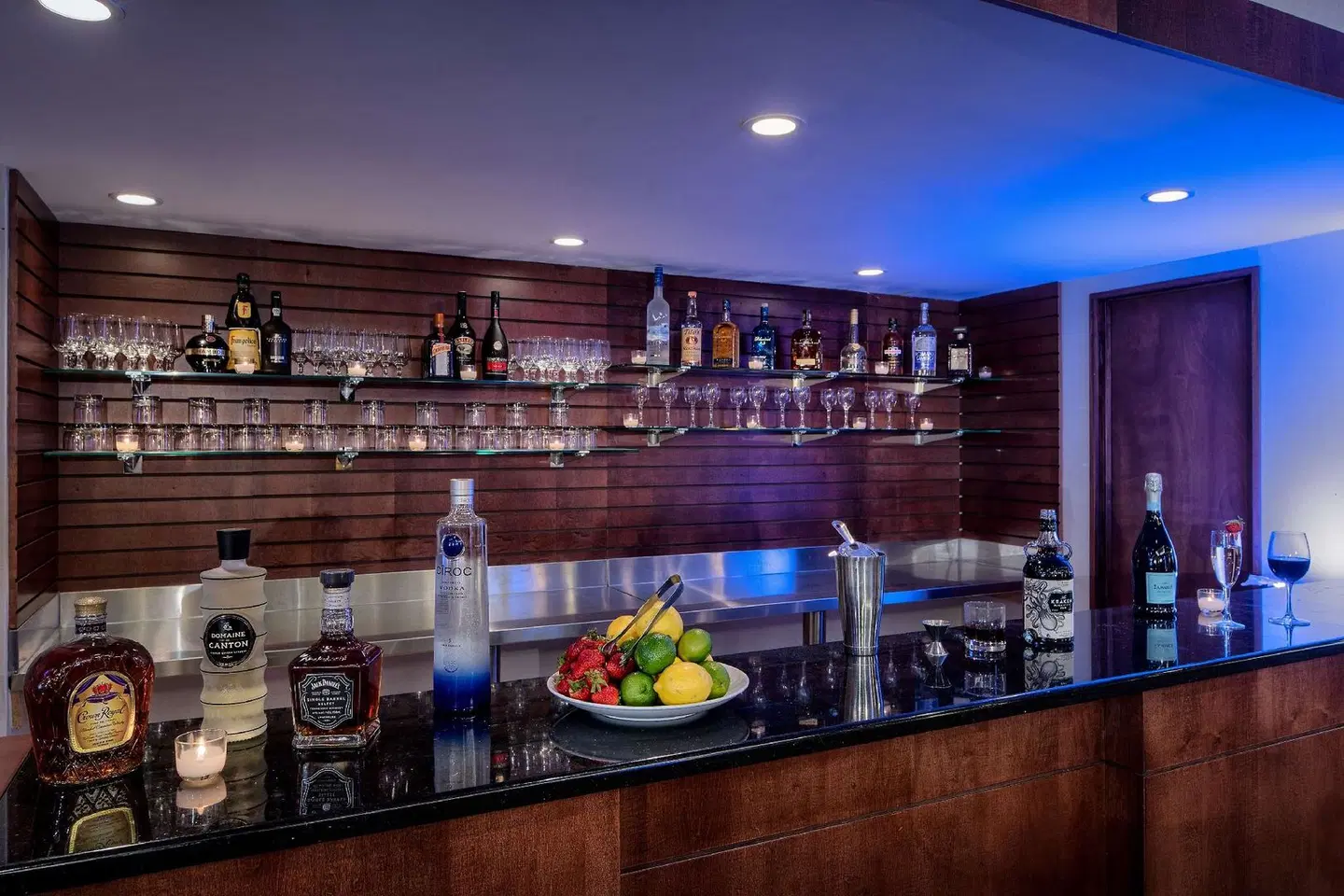 DoubleTree by Hilton Philadelphia Airport Bar