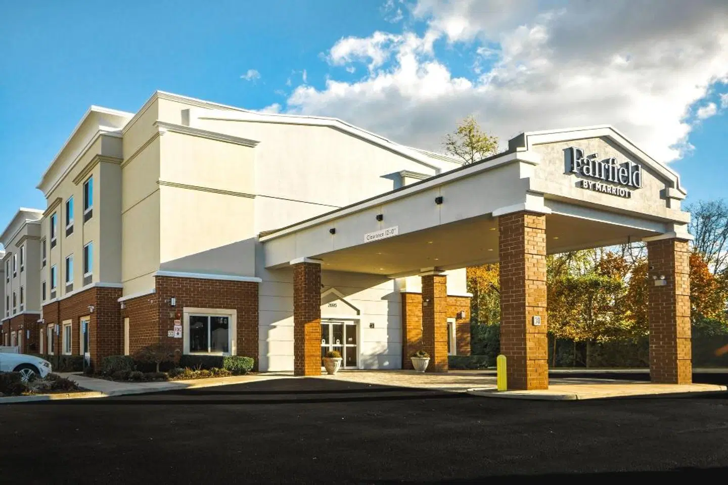 Fairfield Inn by Marriott Medford Long Island EXTERIOR