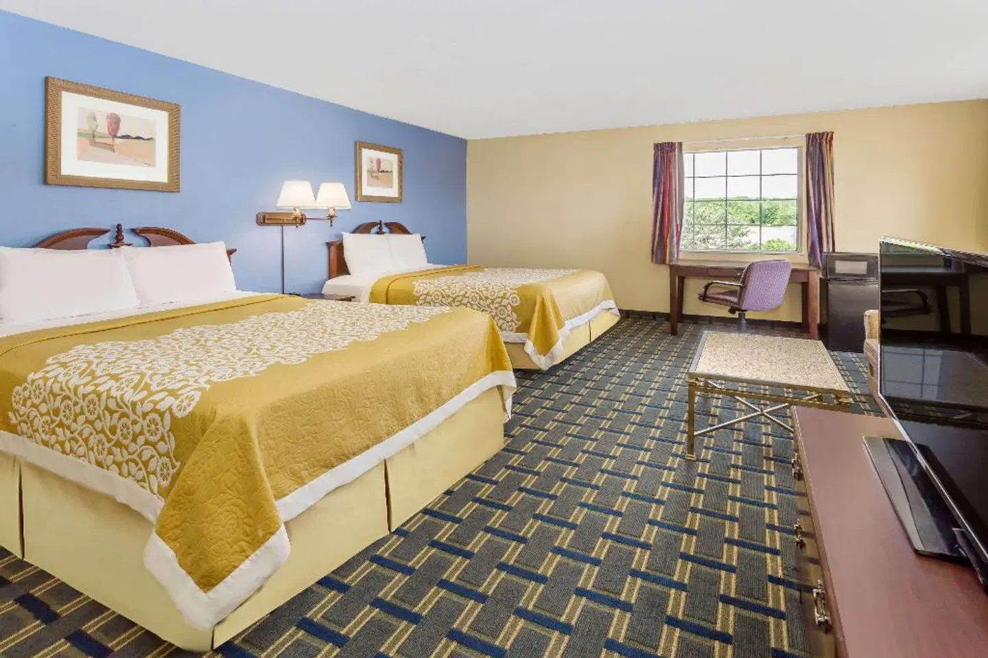 Days Inn by Wyndham Plymouth ROOM_EXAMPLE