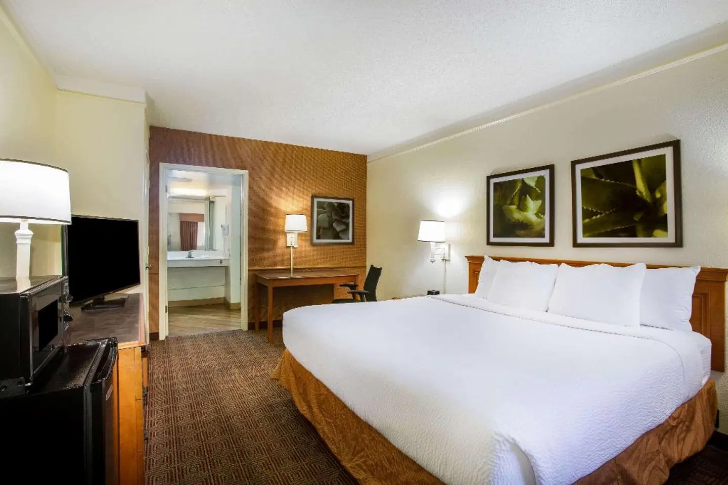 La Quinta Inn Austin Capitol ROOM_EXAMPLE