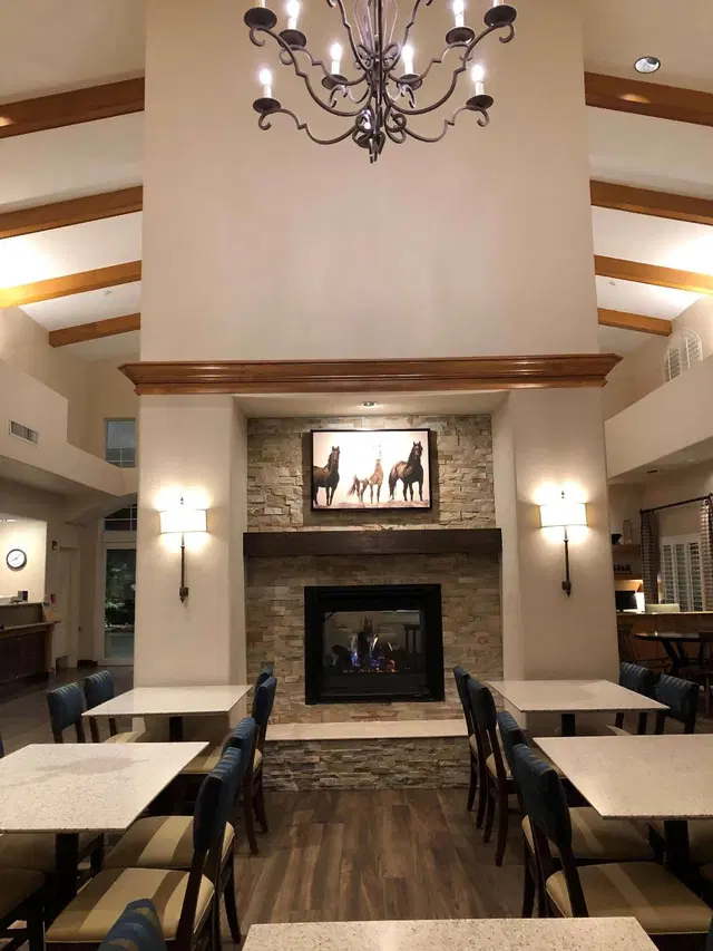Best Western Plus A Wayfarer's Inn & Suites LOUNGE_LOBBY