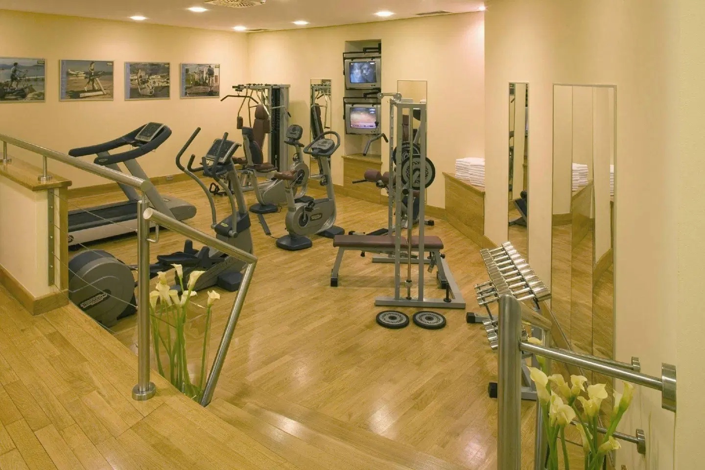 Polonia Palace SPORTS_AND_LEISURE