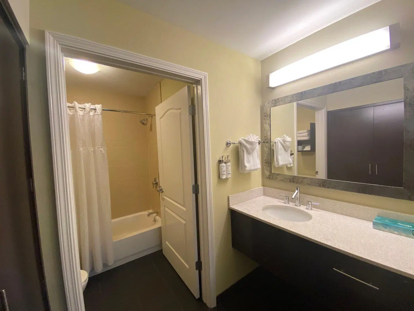 Staybridge Suites Syracuse (Liverpool) by IHG Badezimmer