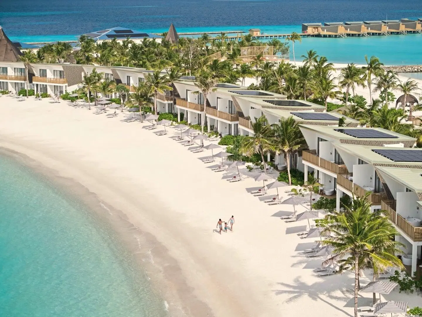 Centara Mirage Lagoon Maldives Strand