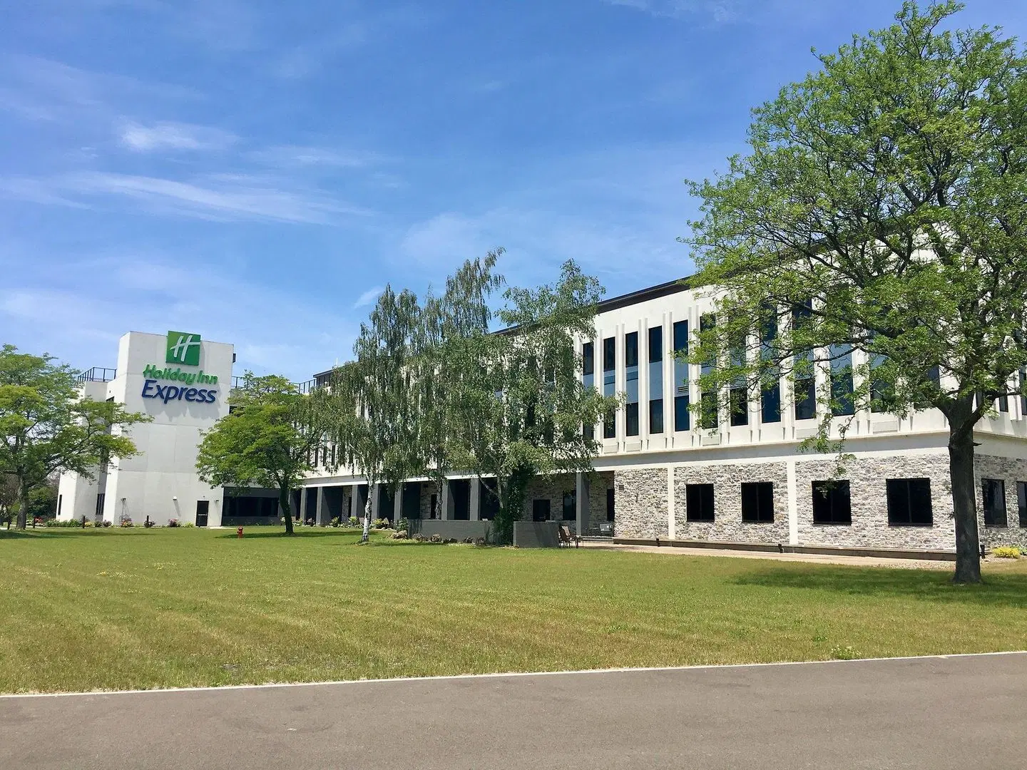 Holiday Inn Express - Grand Island EXTERIOR
