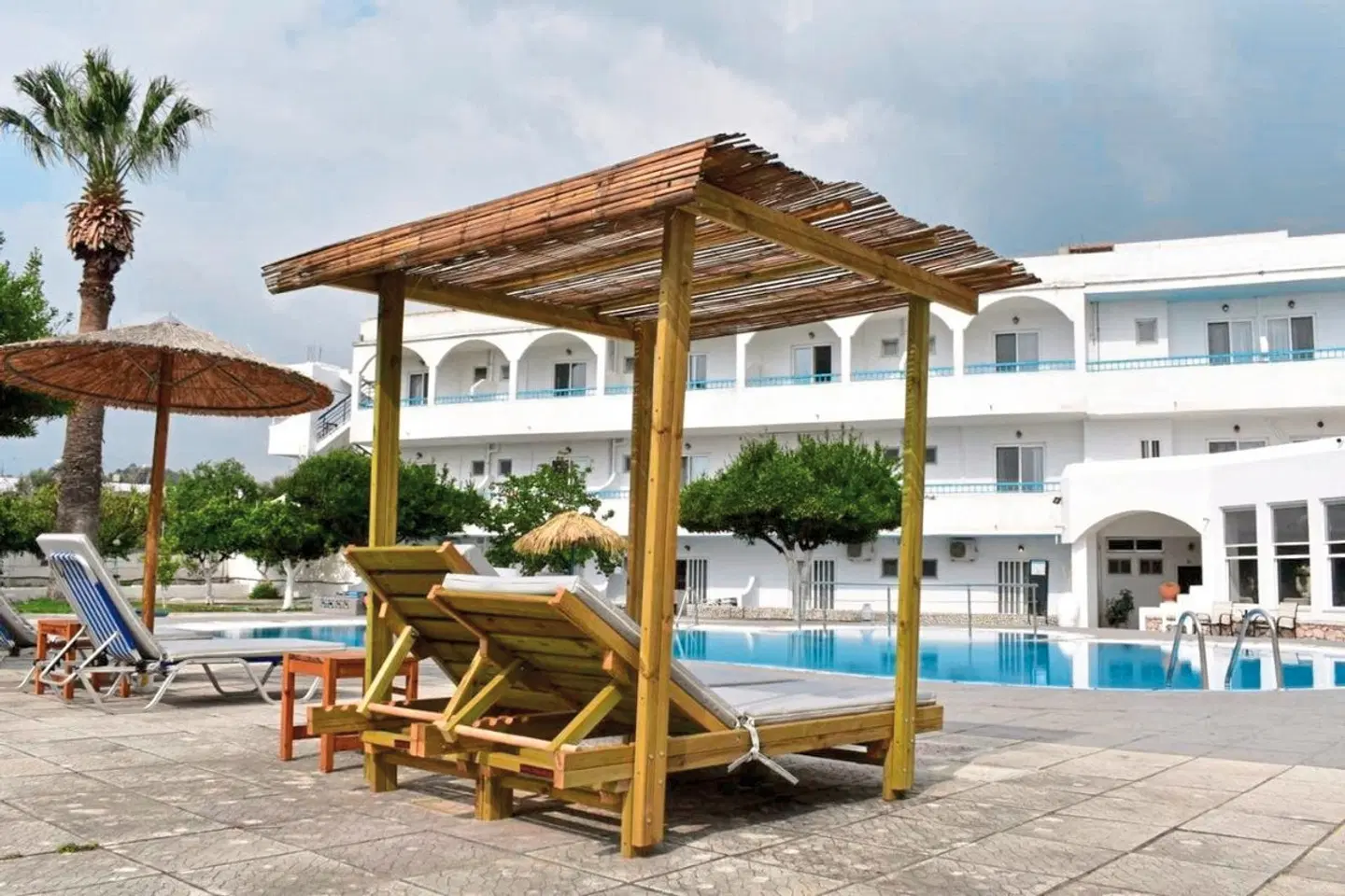 Manos Pension Terrasse