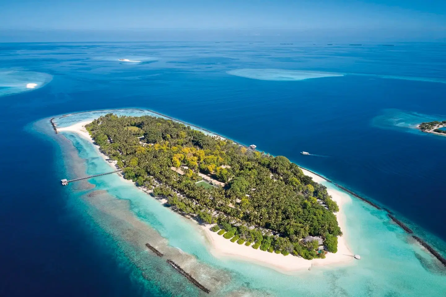 Royal Island Resort & Spa LANDSCAPE