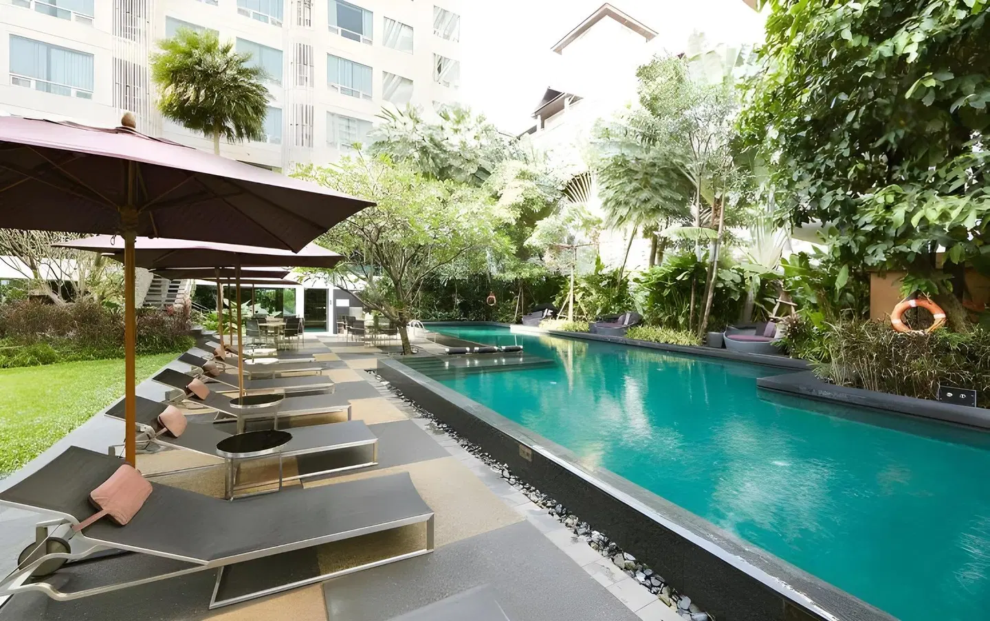 Sora Resort & Suites Sukhumvit OUTDOOR_POOL