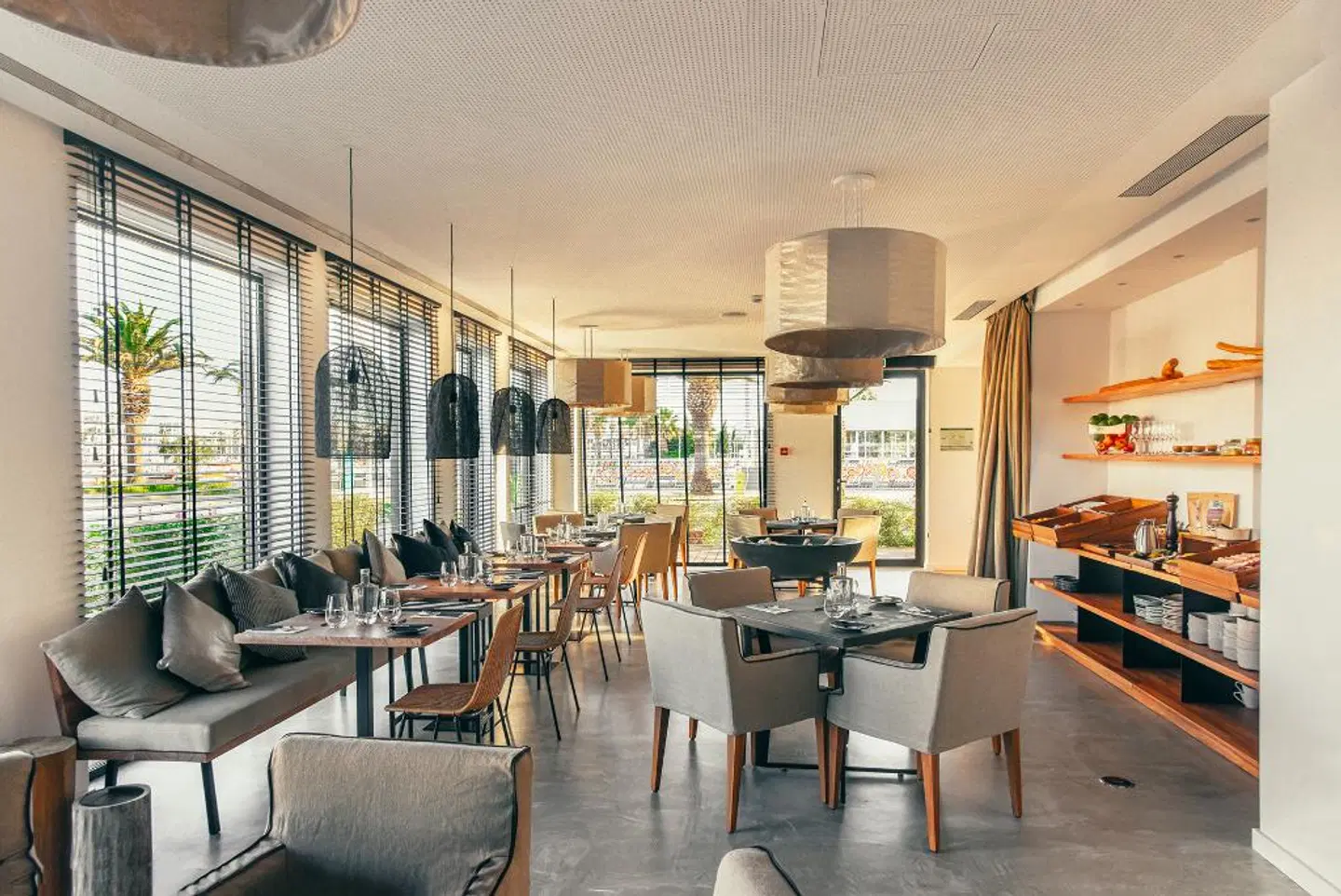 Lagos Avenida Hotel Restaurant