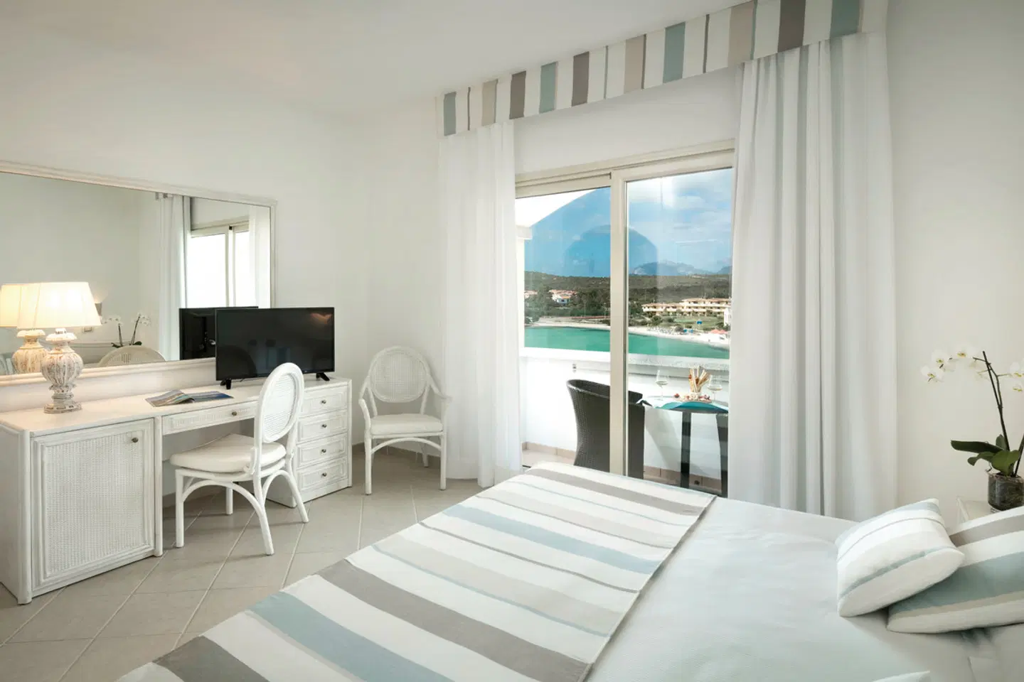 Gabbiano Azzurro Hotel & Suites ROOM_EXAMPLE