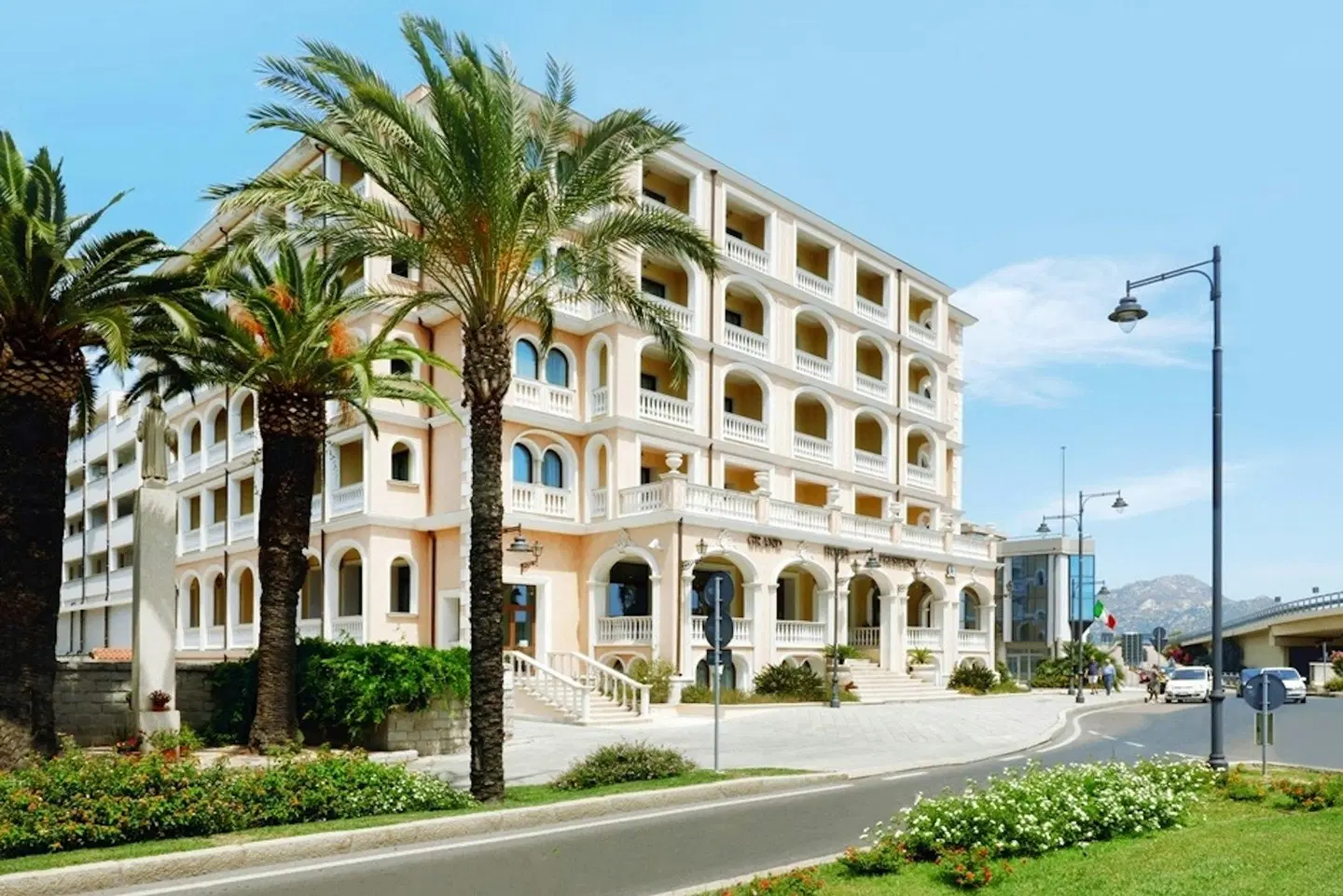 Grand Hotel President EXTERIOR