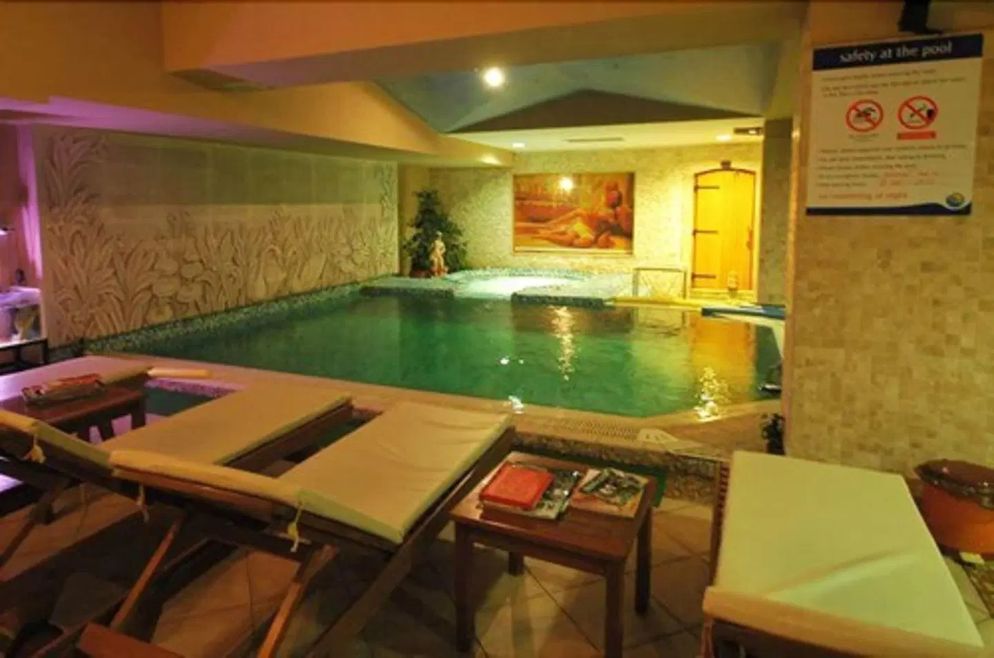 Derici Hotel Hallenbad