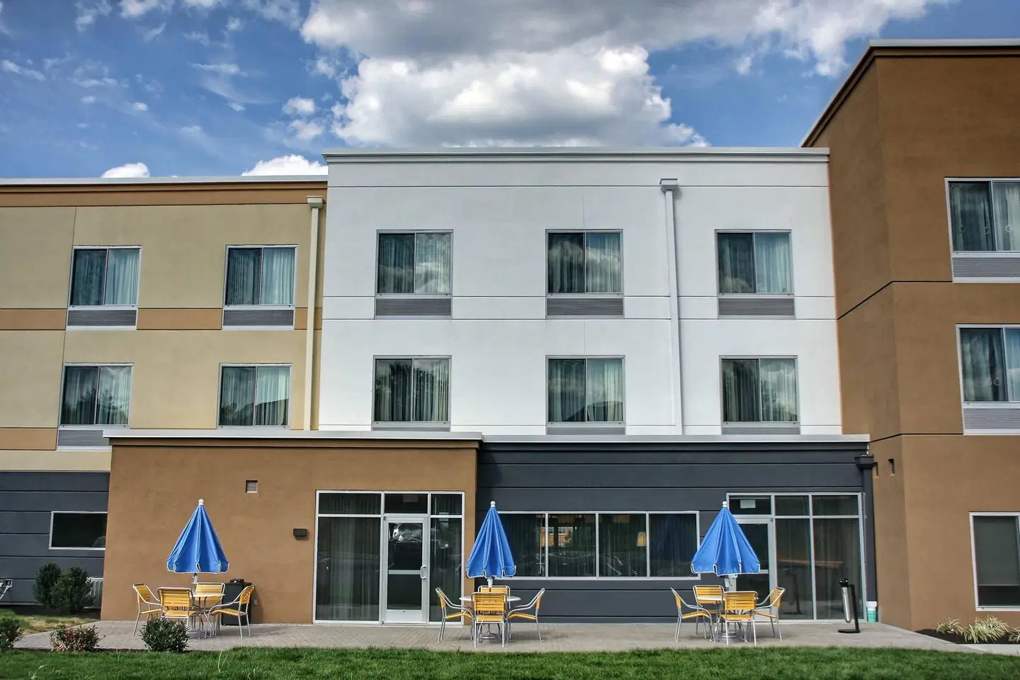 Fairfield by Marriott Inn & Suites Reading Wyomissing EXTERIOR