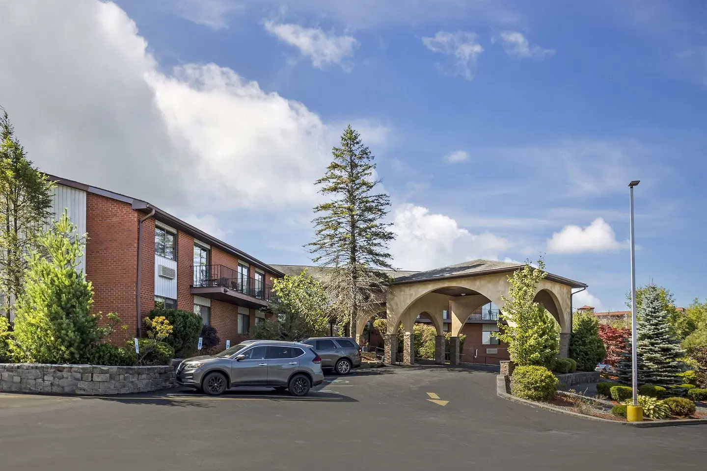 Best Western Monticello EXTERIOR