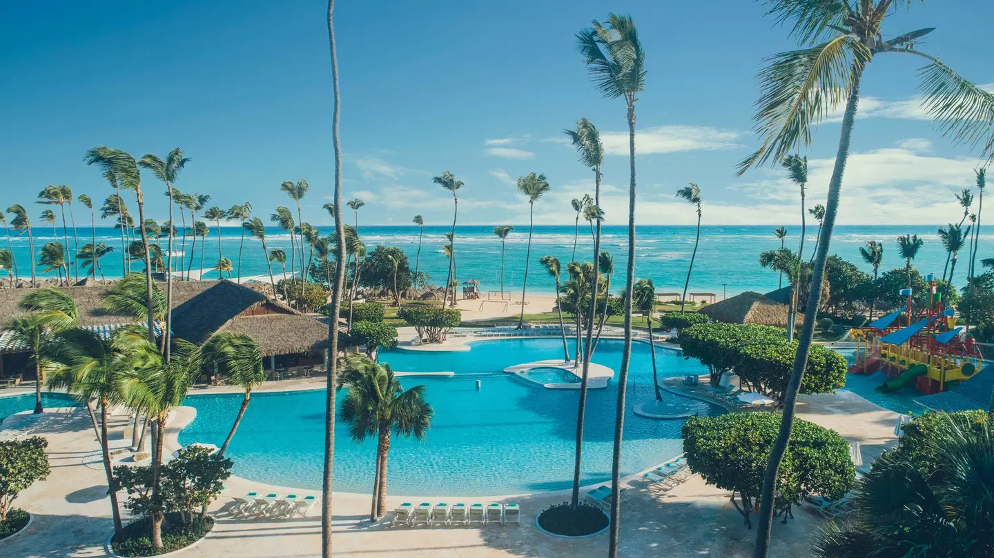 Iberostar Selection Bávaro Suites OUTDOOR_POOL
