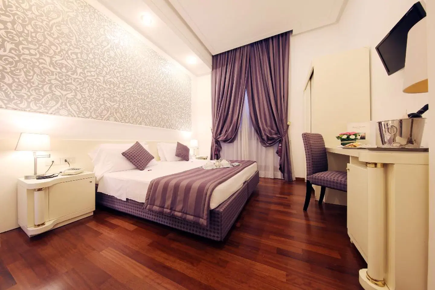 Hotel Traiano ROOM_EXAMPLE
