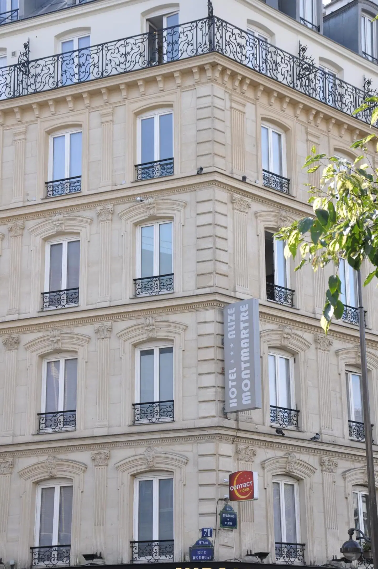 Contact Hotel Alizé Montmartre EXTERIOR