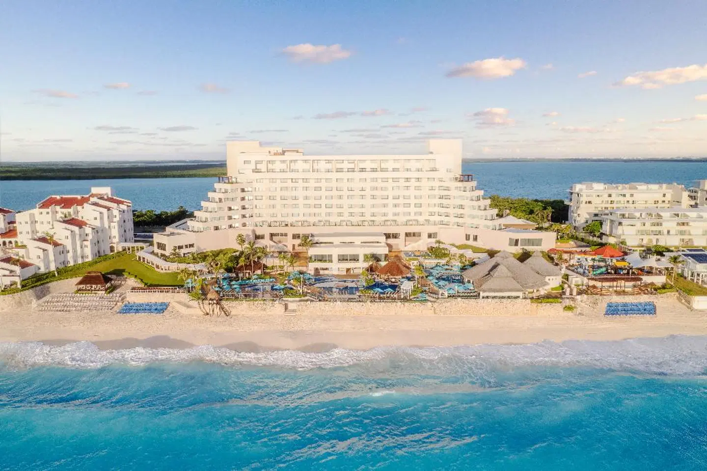 Royal Solaris Cancun EXTERIOR