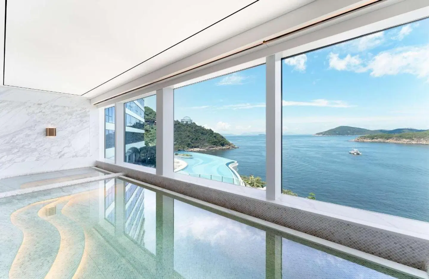 The Fullerton Ocean Park Hotel Hong Kong Hallenbad