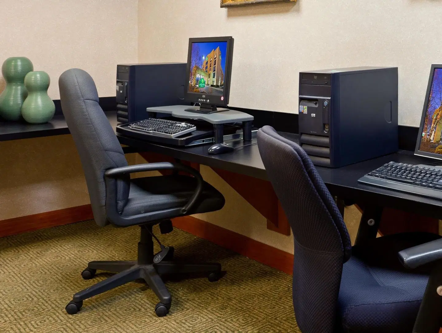 La Quinta Inn & Suites by Wyndham Garden City ROOM_EXAMPLE