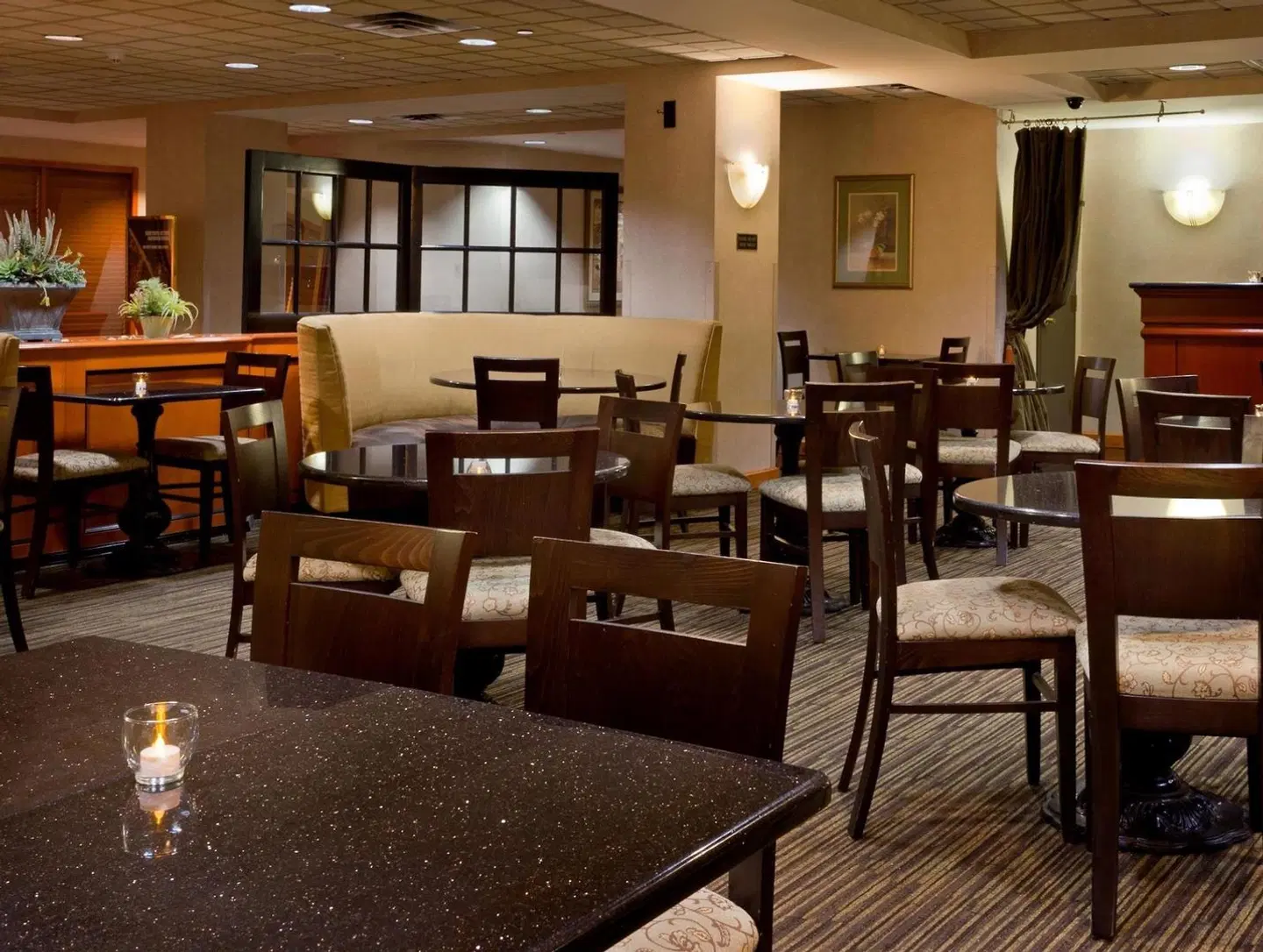 La Quinta Inn & Suites by Wyndham Garden City Restaurant