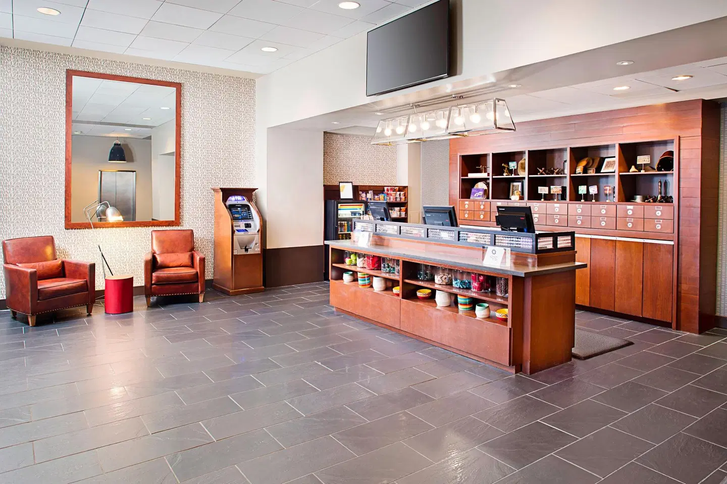 Four Points by Sheraton Philadelphia Airport Bar