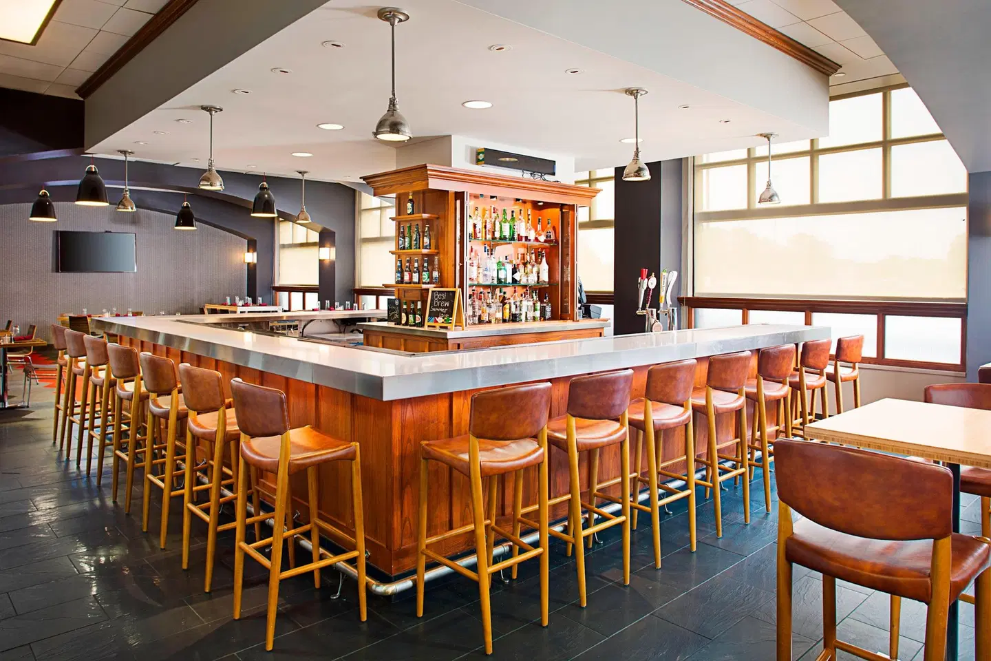 Four Points by Sheraton Philadelphia Airport Bar