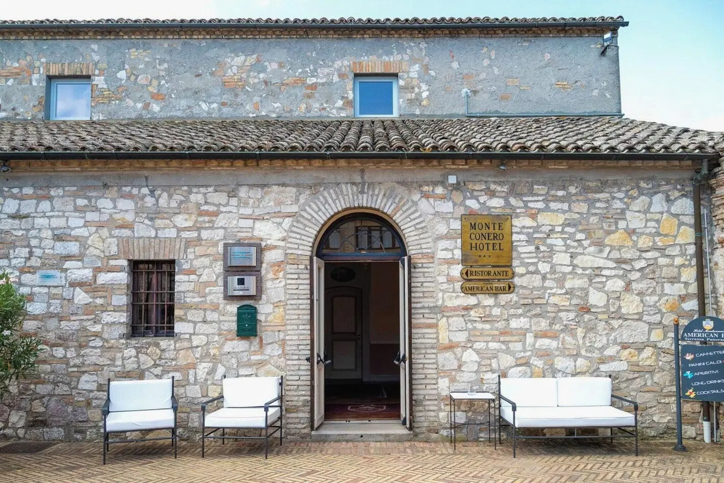 Monteconero EXTERIOR