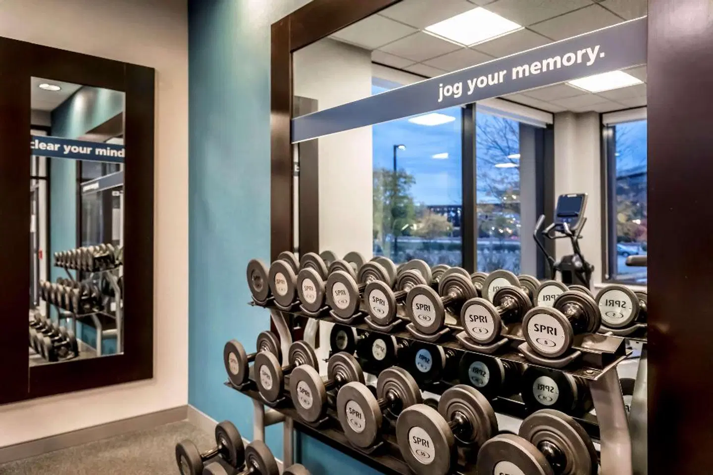 Hampton Inn & Suites Pittsburgh Downtown SPORTS_AND_LEISURE