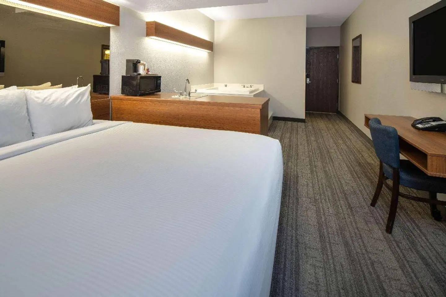 Baymont by Wyndham Las Vegas South Strip ROOM_EXAMPLE