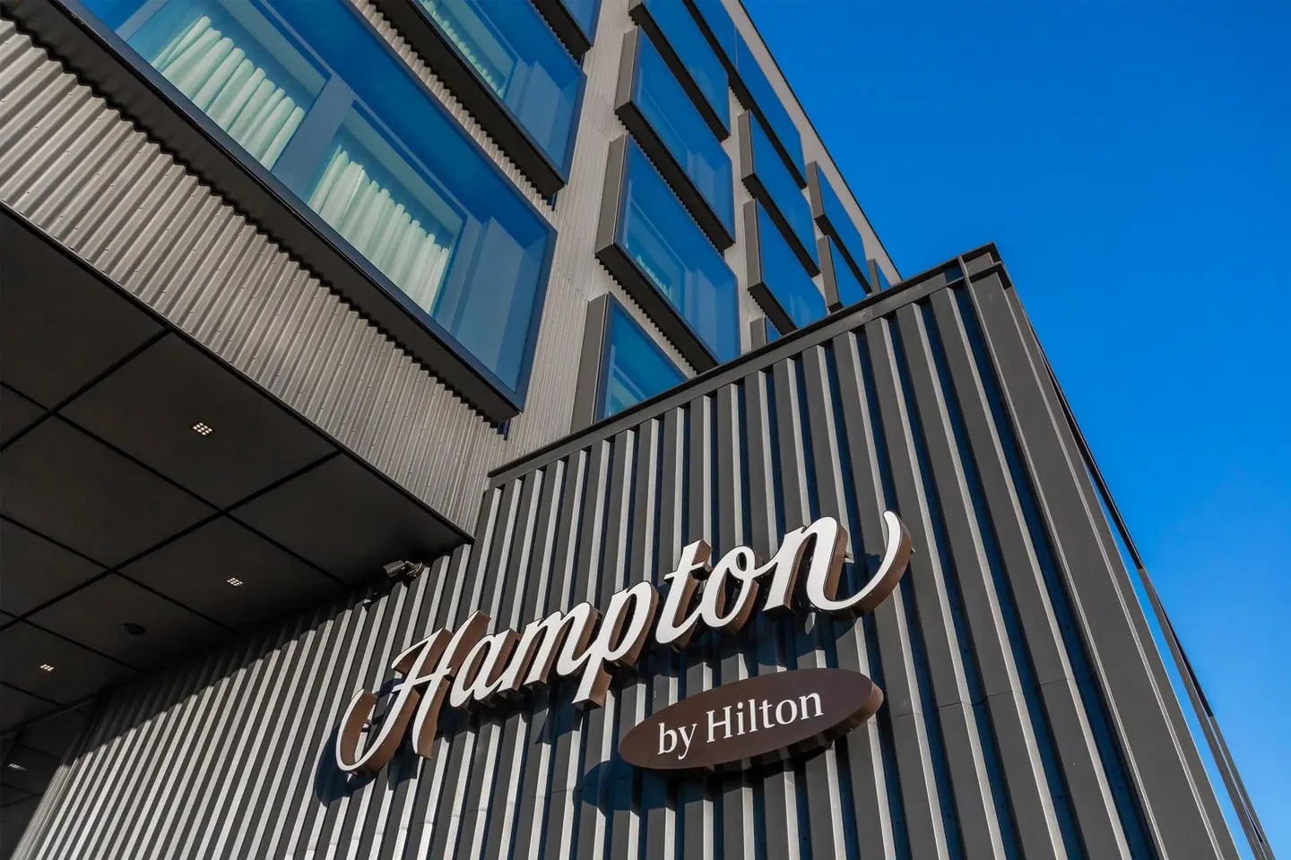 Hampton By Hilton Wroclaw Airport EXTERIOR