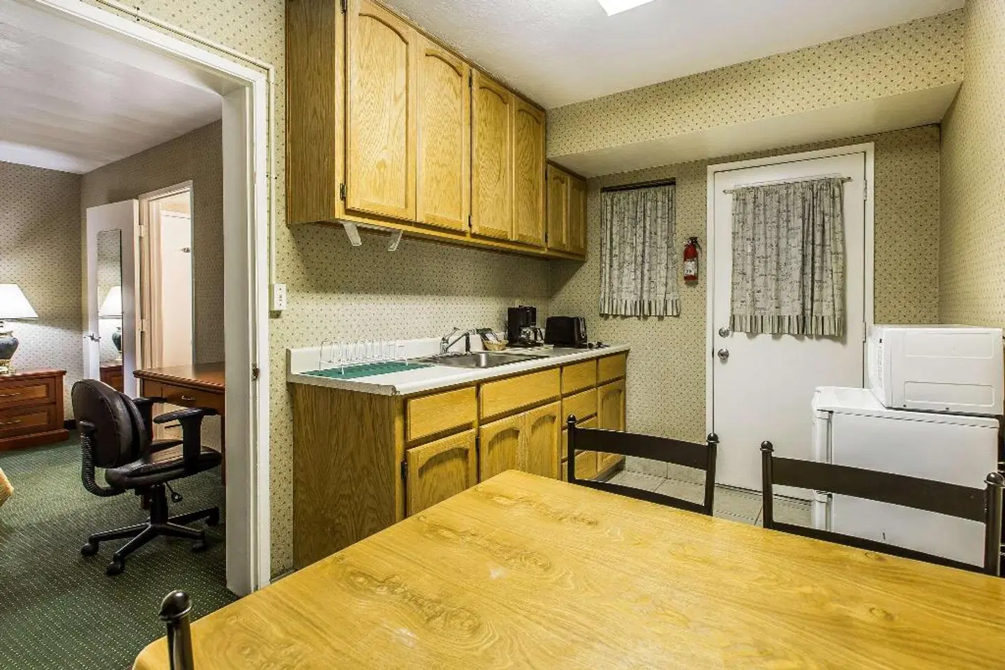 Quality Inn Near China Lake Naval Station ROOM_EXAMPLE
